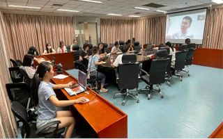 “微長(zhǎng)虹”組織開展新聞寫作與新媒體運(yùn)維培訓(xùn)